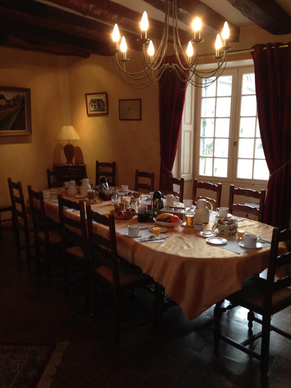 Manoir De Chaix Bed & Breakfast Truyes Exterior photo